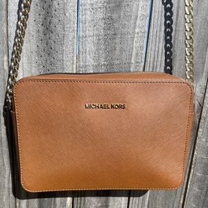 Michael Kors Jet Set Large Saffiano Leather Crossbody Bag